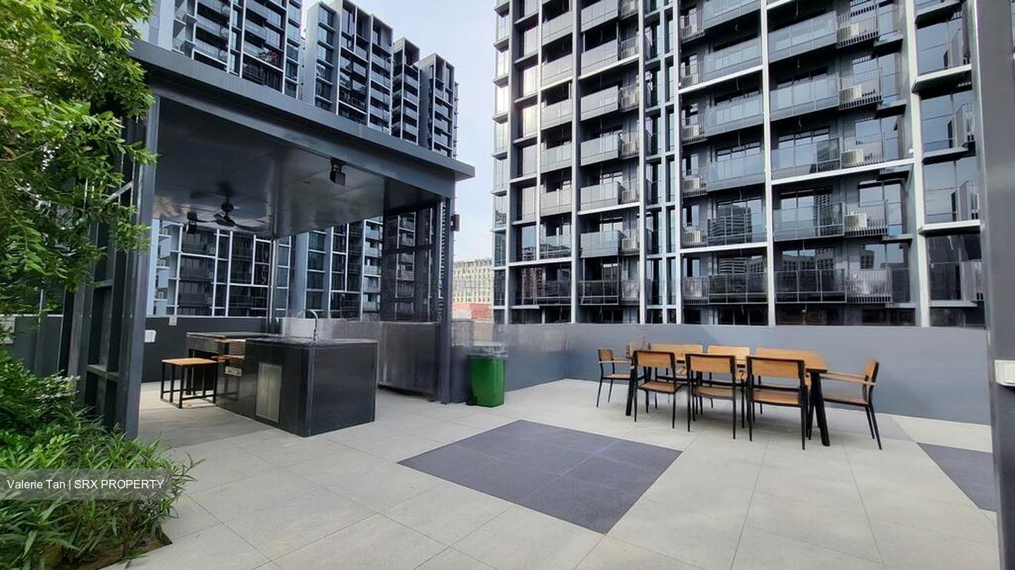 Middle Road (D7), Condominium #459138011
